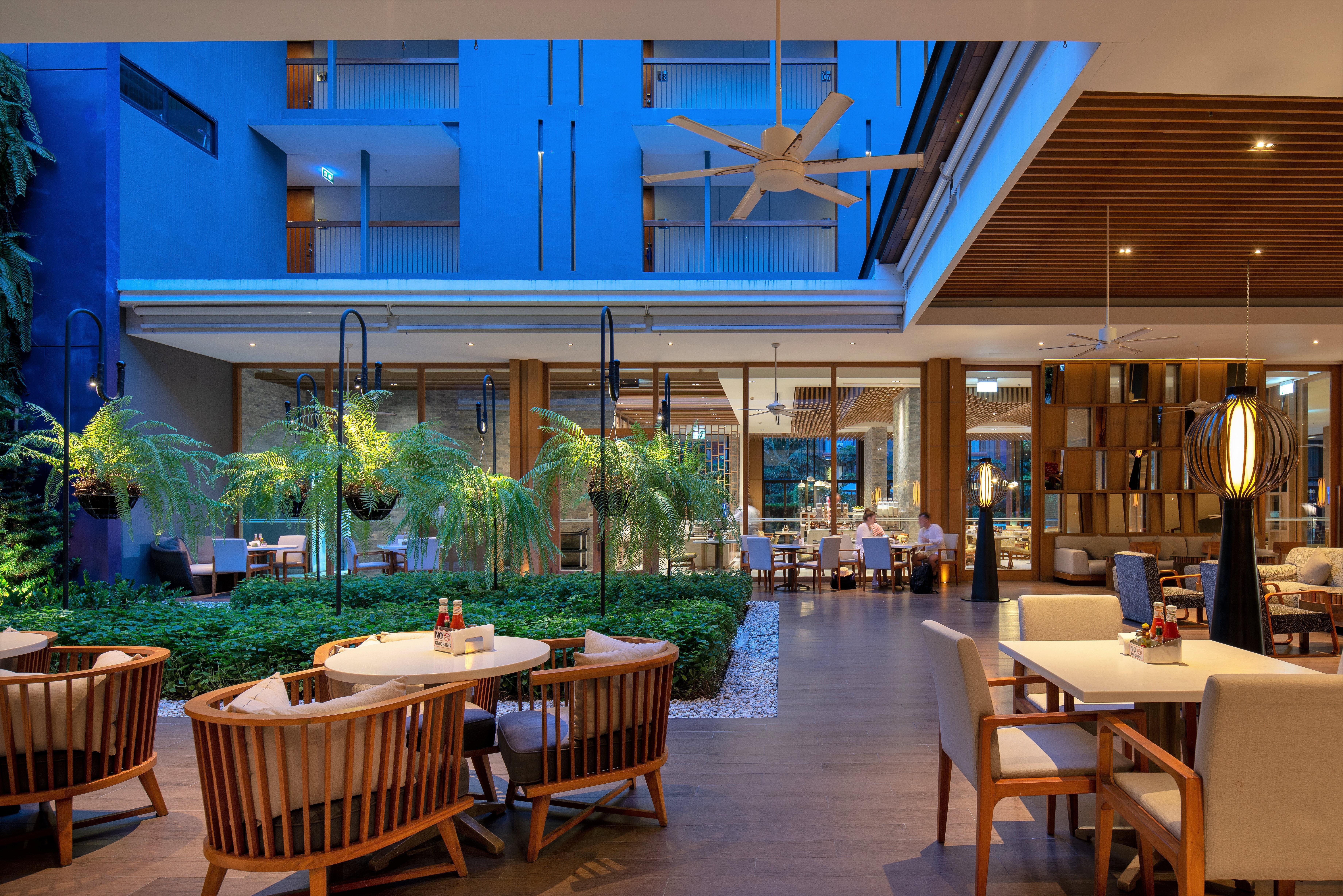Holiday Inn Express Phuket Patong Beach Central, An Ihg Hotel Εξωτερικό φωτογραφία